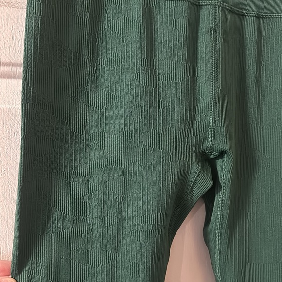 DSG Seamless Performance Legging: HIGHLAND GREEN: NEW WITH TAGS: SIZE L - Picture 2 of 6